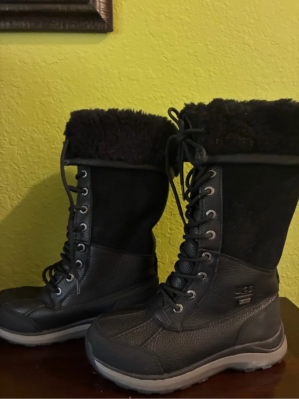 UGG Women's Black Tall Lace-Up Winter Boot with Shearling Cuff women  SIZE 5 BNW